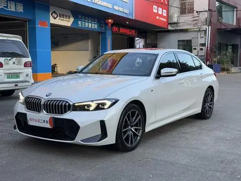 BMW 3 Series 2023 — фото 1