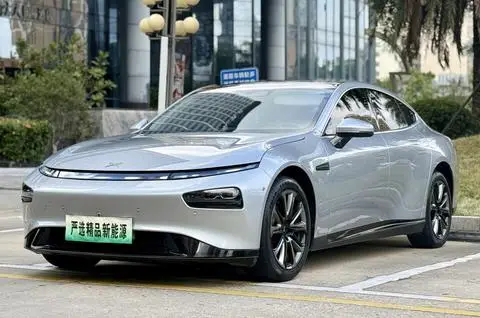 XPeng 小鹏P7 2022