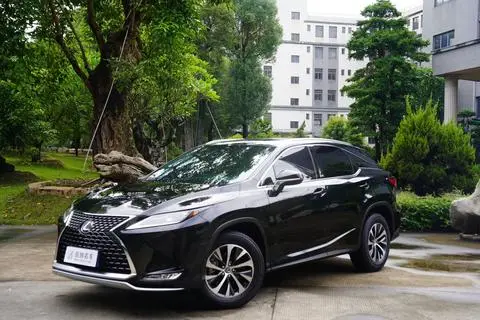 Lexus RX 2020