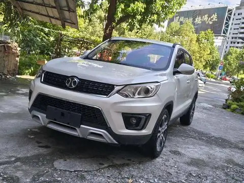BAIC X35 2016