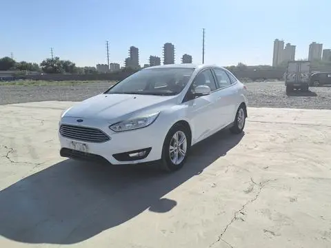 Ford Focus 2017 — фото 1
