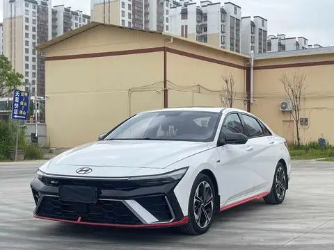 Hyundai Elantra 2023