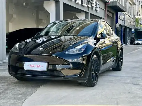 Tesla Model Y 2022 — фото 1