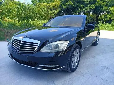 Mercedes-Benz S-Class 2012