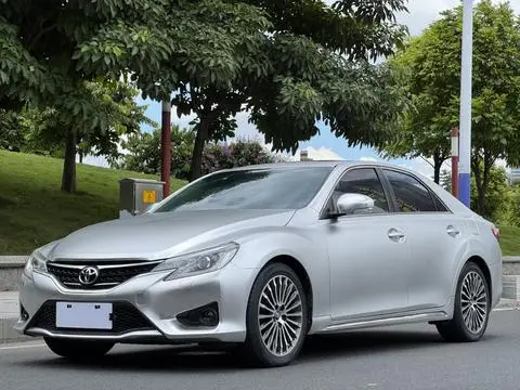 Toyota Reiz 2012