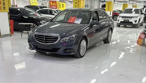 Mercedes-Benz E-Class 2013 — фото 1