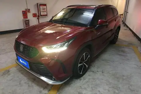 Toyota Crown Kluger 2021