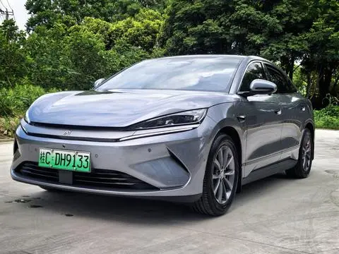 BYD 秦L EV 2025
