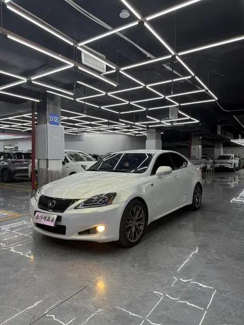 Lexus IS 2009