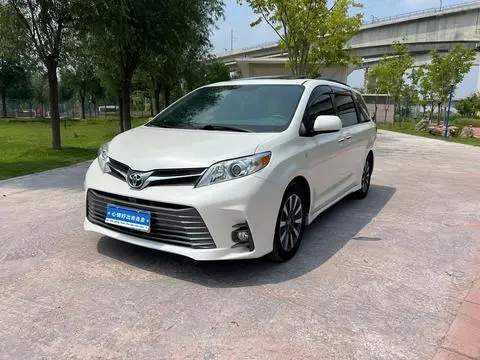 Toyota SIENNA 2020 — фото 1
