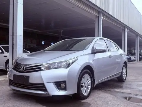 Toyota Corolla 2014 — фото 1