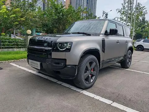 Land Rover 卫士 2025