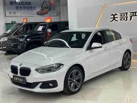 BMW 1 Series 2019 — фото 1