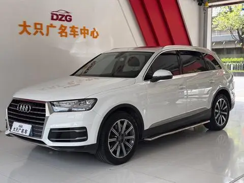 Audi Q7 2017 — фото 1