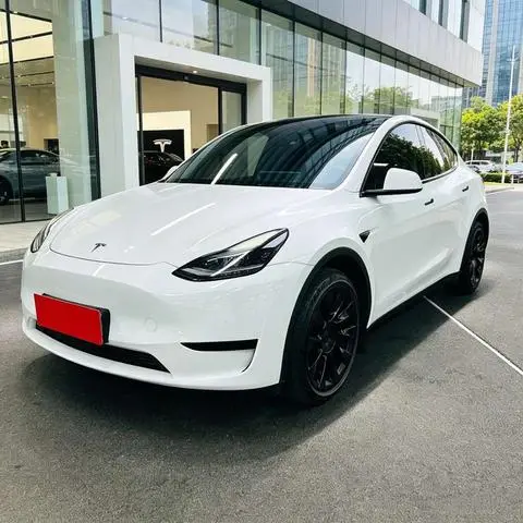 Tesla Model Y 2022 — фото 1