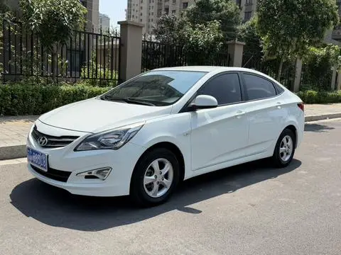Hyundai 瑞纳 2016
