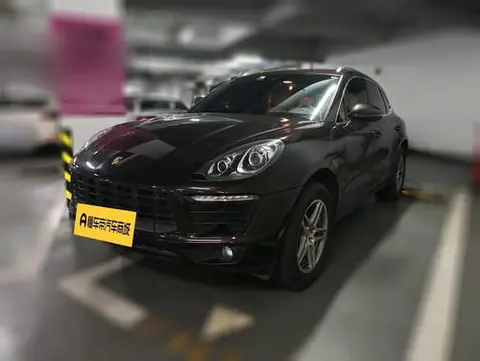 Porsche Macan 2017 — фото 1