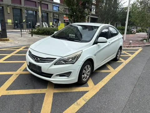 Hyundai 瑞纳 2014