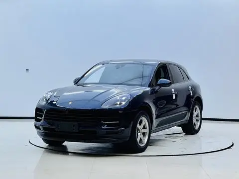 Porsche Macan 2021