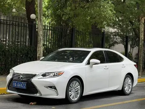 Lexus ES 2015