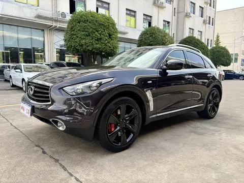 Infiniti QX70 2013