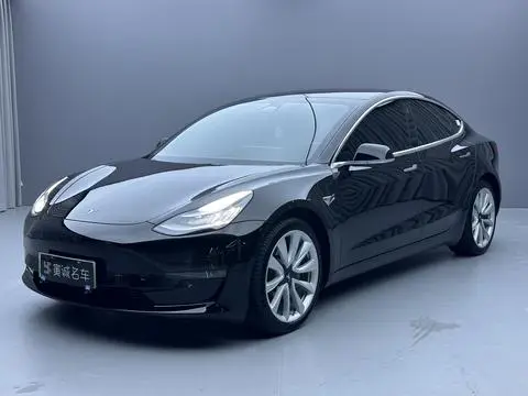 Tesla Model 3 2020 — фото 1