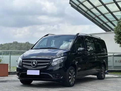 Mercedes-Benz 威霆 2023