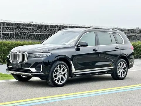 BMW X7 2022 — фото 1