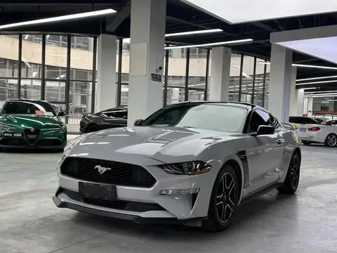 Ford Mustang 2018 — фото 1