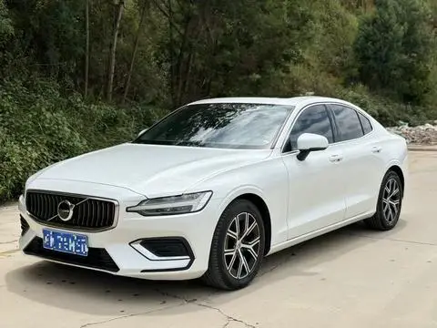 Volvo S60 2023