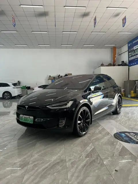 Tesla Model X 2016