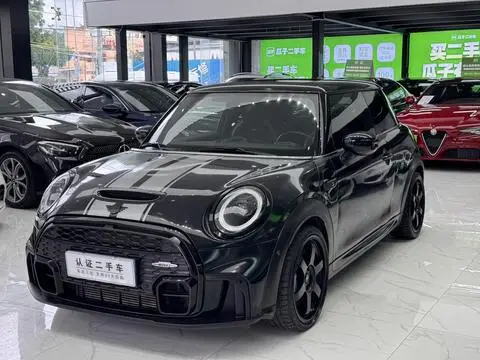 MINI MINI 2022