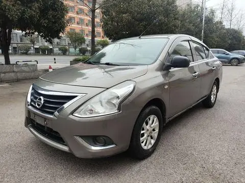 Nissan 阳光 2014