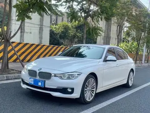 BMW 3 Series 2018 — фото 1