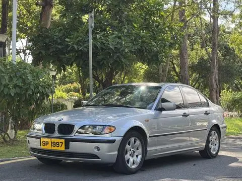 BMW 3 Series 2004