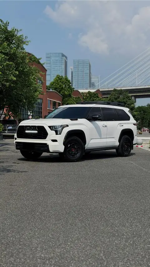 Toyota 红杉 2023