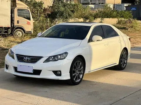Toyota Reiz 2012