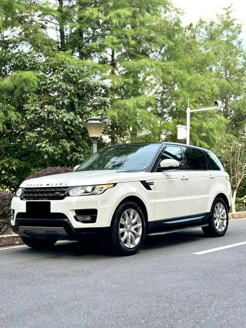 Land Rover 揽胜运动 2016 — фото 1