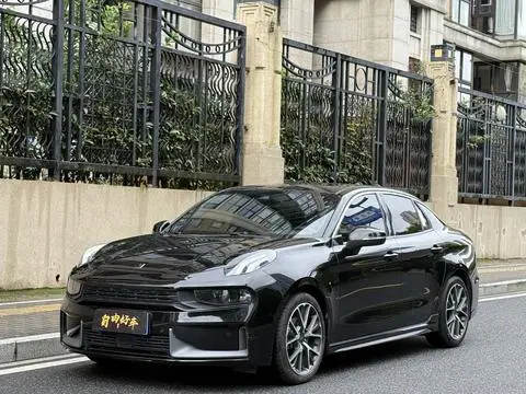 Lynk & Co 03 2022