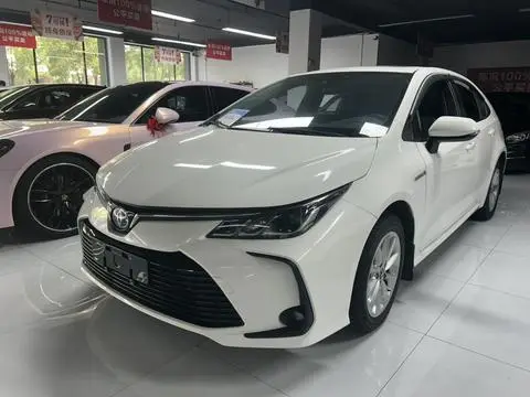 Toyota Corolla 2021 — фото 1