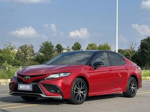 Toyota Camry 2021