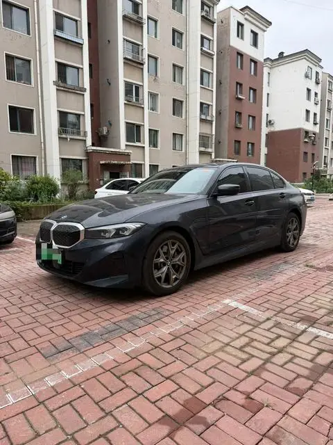 BMW i3 2025 — фото 1