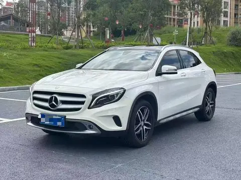 Mercedes-Benz GLA 2016