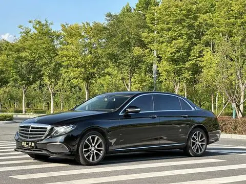 Mercedes-Benz E-Class 2016 — фото 1