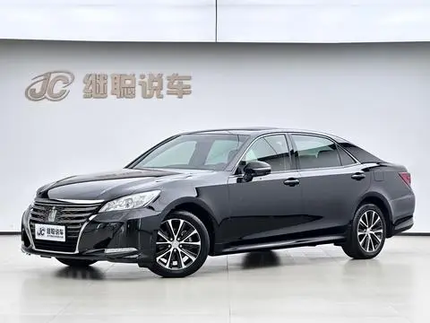 Toyota Crown 2018 — фото 1