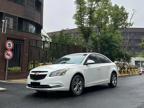 Chevrolet 科鲁兹 2015 — фото 1