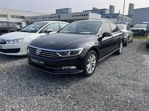 Volkswagen Magotan 2017 — фото 1
