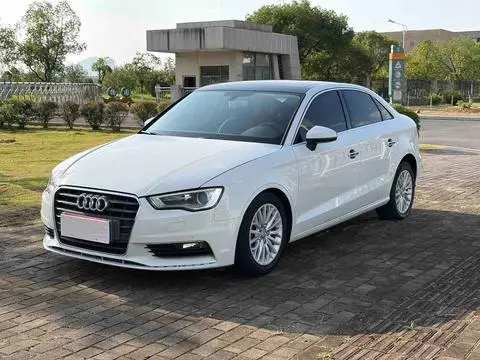 Audi A3 2014 — фото 1