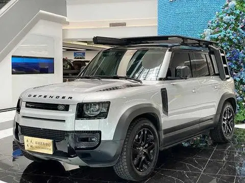 Land Rover 卫士 2022 — фото 1