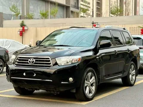 Toyota Highlander 2011 — фото 1